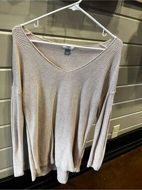 Old Navy Light Beige V-Neck Knit Sweater